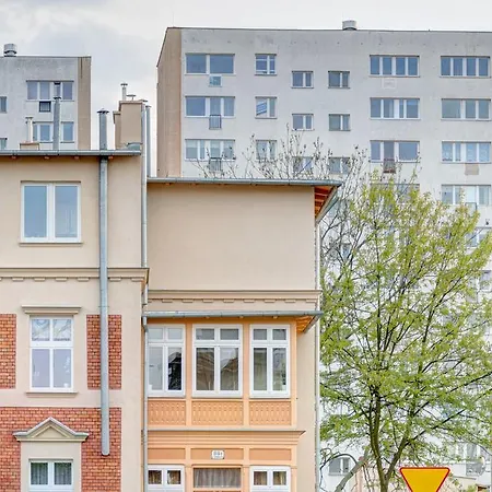 Dom & House - Level Eleven With Sea View Apartment