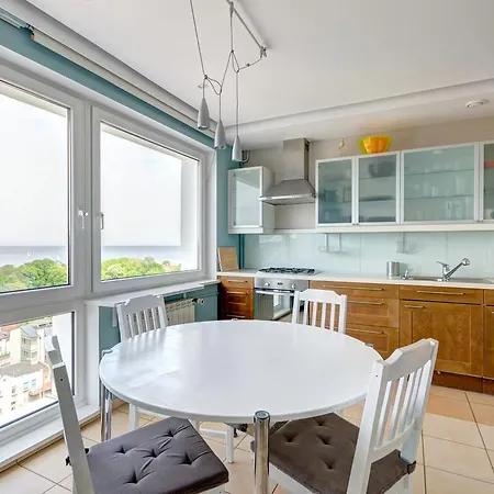 Dom & House - Level Eleven With Sea View Apartment
