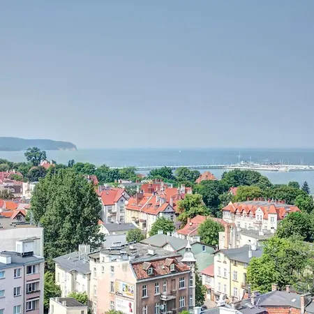 Dom & House - Level Eleven With Sea View Apartment